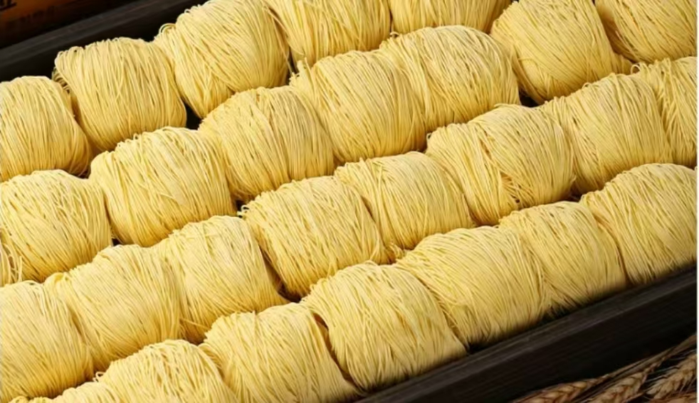 nouilles à œufs séchées
