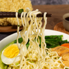 Nouilles chinoises non frites œufs de blé faits à la main lisses et moelleuses nouilles de soupe